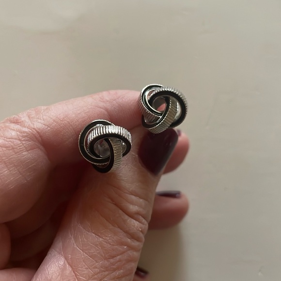 NWOB Saks Fifth Avenue Classic Knot Cuff Links for Men; Metal Silver Color - Picture 6 of 9